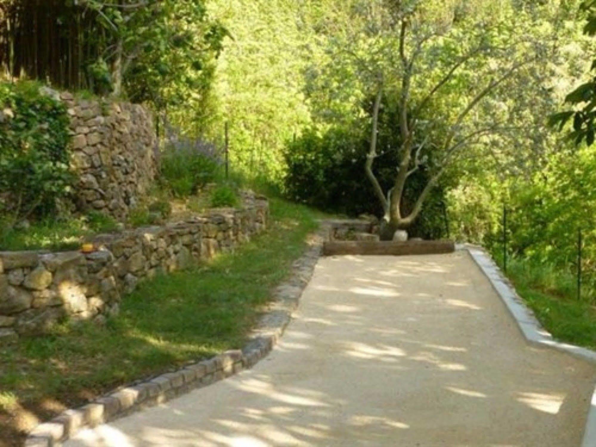 مبيت وإفطار Prades  L'Evidence المظهر الخارجي الصورة