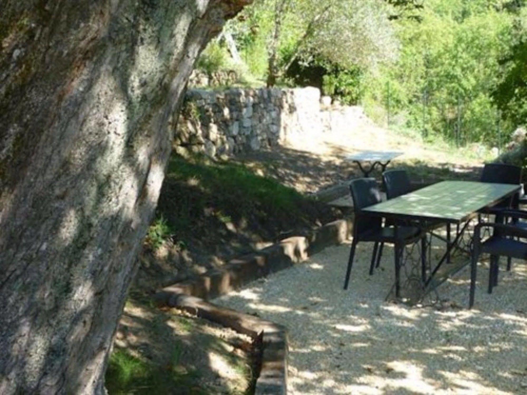 مبيت وإفطار Prades  L'Evidence المظهر الخارجي الصورة